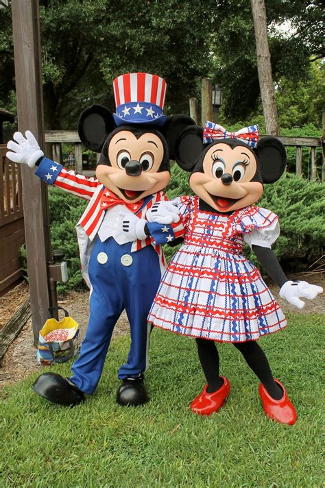 Unofficial Disney Character Hunting Guide Independence Day At Walt Disney World