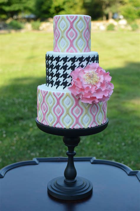 I Made This Cake Using The Houndstooth Onlay And The Ikat Onlay From