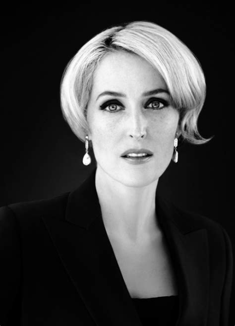Classic Style We Are Addicted To Gillian Anderson Portrait Beauty