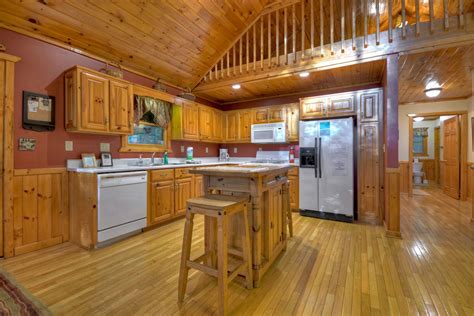2 bedroom cabin with grill. Loon Loft Cabin Rental Cabin | Cuddle Up Cabin Rentals