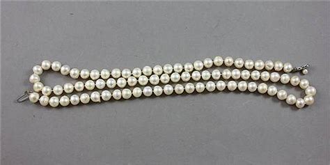 Lot Cultured Baroque Pearl Necklace