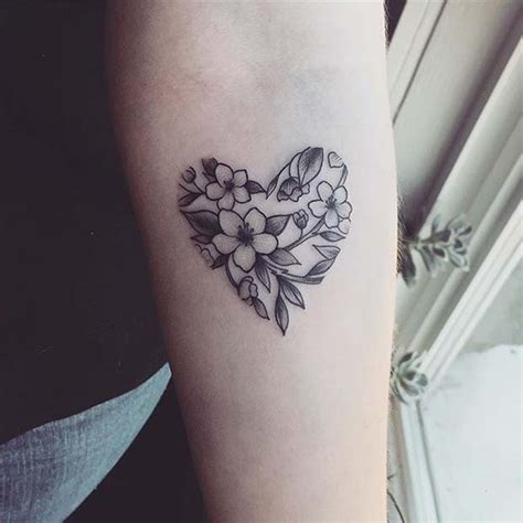 10 Beautiful Flower Tattoo Ideas For Women Crazyforus