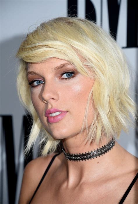 Sorrynotsorry — Taylor Swift Is Sticking To Her 90s Style Taylor Swift Short Hair Short
