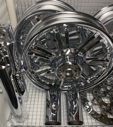 Harley Davidson Tri Glide Rims FLHTCUTG 2014 20 Chrome Wheels OEM