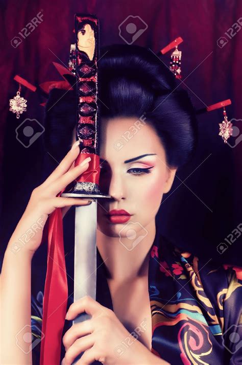 beautiful geisha in kimono with samurai sword samurai swords female samurai geisha