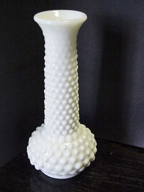 Mccoy Hobnail White Milk Glass Bud Vase Home And Garden Decor Etsy