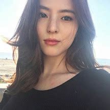 Umur 26 tahun) adalah seorang aktris dan model korea selatan. Han So-Hee - AsianWiki