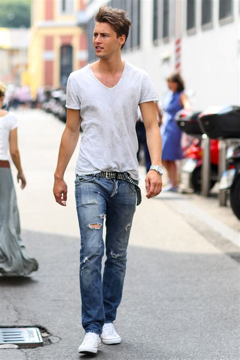 For the latest men's street style collection, you can find the ideas as well as inspirations to get your best street style looks here. Mens Casual Street Style - The WoW Style