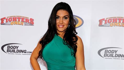 12 Hottest Female Nfl Reporters Page 3 Of 13 True Activist