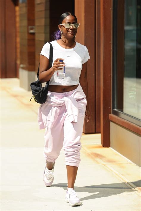 Justine Skye Braless 9 Photos Thefappening