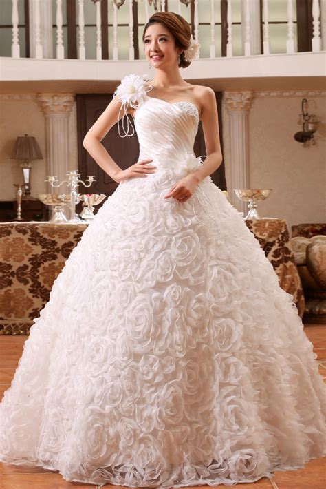 Buy Gorgeous Floral White Wedding Gown Online Gowns Womens Wear