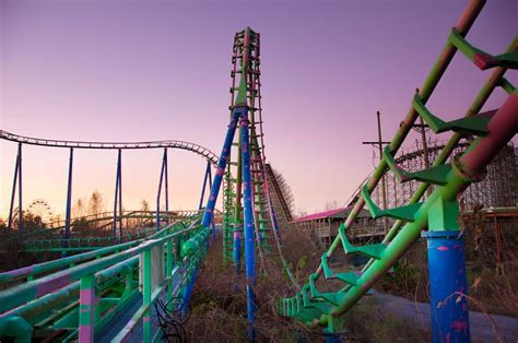 Seph Lawless Photographs Abandoned Theme Parks In His Book Bizarro