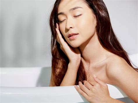 Your Go To List For The Best Acne Scar Removal Treatments In Singapore