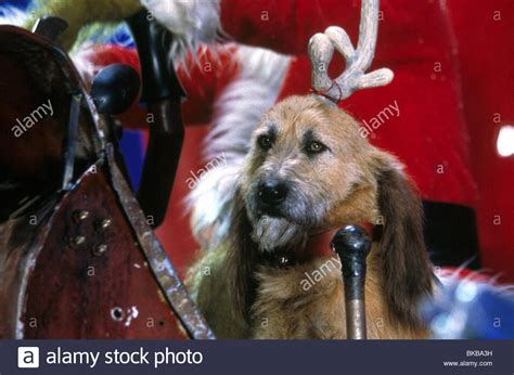 Seuss' how the grinch stole christmas on facebook. How The Grinch Stole Christmas 2000 Stockfotos & How The ...