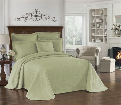 Historic Charleston King Charles Matelasse King Bedspread In Sage