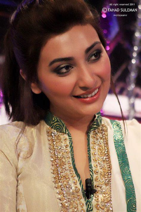 Pakistani Television Captures And Hot Models Aysha Khan Sizzling