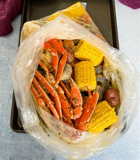 Seafood Boil In A Bag With Garlic Butter Simple Seafood Recipes