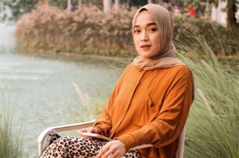 Profil Biodata Ririe Fairus Lengkap Ig Instagram Umur Tanggal Lahir