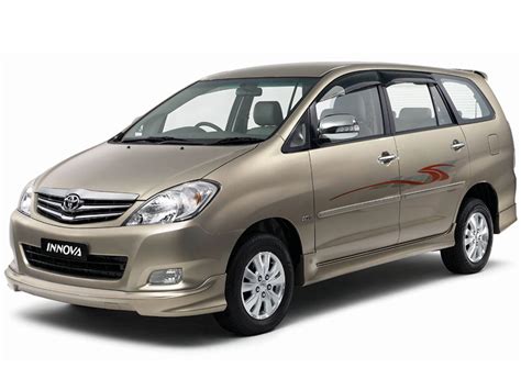 Toyota Innova 25 G Diesel 7 Seater Bsiii Price India Specs And