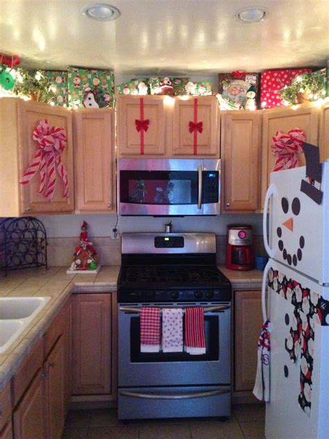 20 Diy Kitchen Christmas Decor