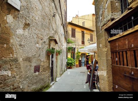 Pitigliano Italy June 8 2019 Narrow Old Streets Of The Famous