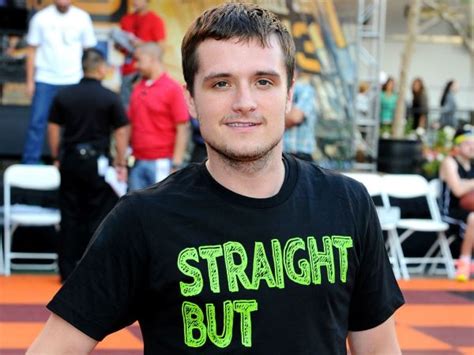 Josh Hutcherson Stands Up For Jlaw In Nude Pic Debacle You