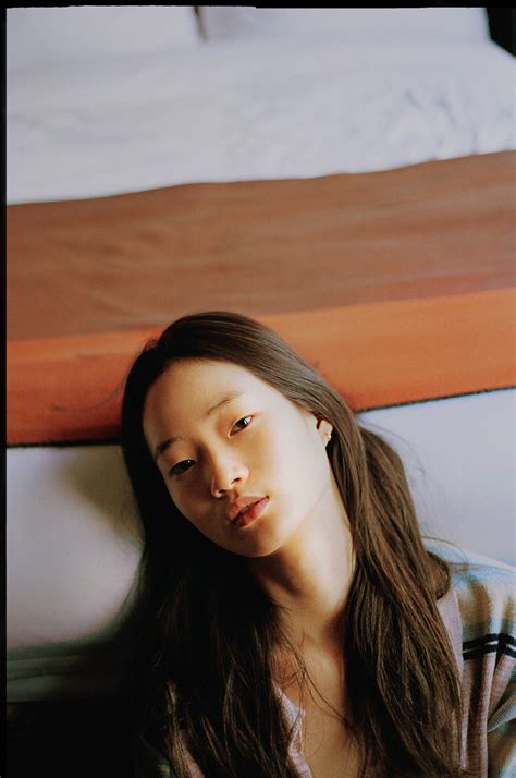 Model Alert Hyun Ji Shin Spitgan Magazine