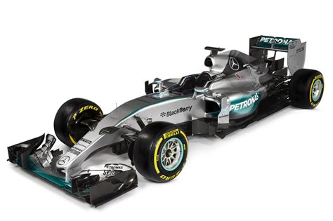 Seit 25 jahren führt ein mercedes das feld der formel 1 an. Can Mercedes F1 Achieve the Success They Achieved Last Season?