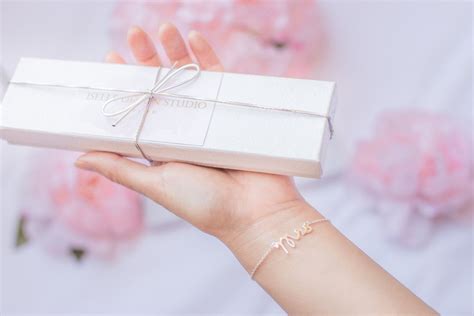 Gifting a sweet handwritten note would brighten anyone's day, but with this necklace, your stepmom can wear a lovely reminder of how much she means to you. 17 Unique Gifts for the Bride from Her Mother | Emmaline ...