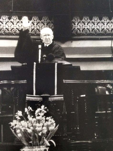 El Dr Martyn Lloyd Jones y la autoridad en la predicación