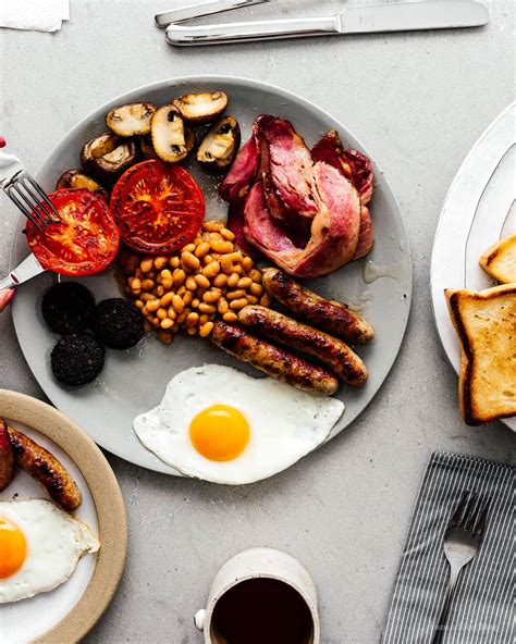 A Breakdown Of The Full English Breakfast · I Am A Food Blog I Am A