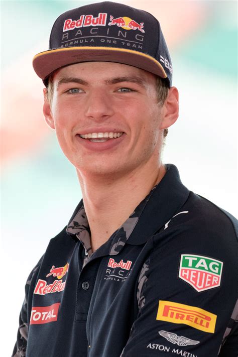 Check out their videos, sign up to chat, and join their community. Max Verstappen (coureur) - Wikipedia