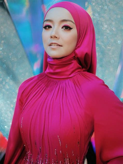 artis cantik hijab hot sex picture