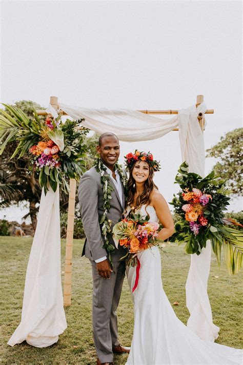 Oahu wedding venues | waimanalo bay oahu's favorite east side beach. Tropical wedding • Hawaii Wedding • Oahu Wedding • Turtle ...