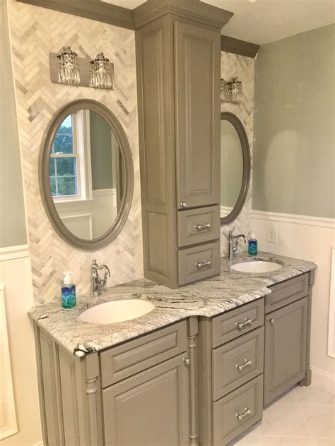 Benjamin Moore Chelsea Gray Bathroom Vanity With Marble Backsplash Grey