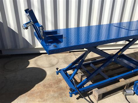 Motorcycle Lift Bench Airhydraulic 680kg 2200mm Long Dtm Trading