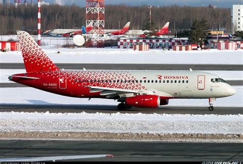 Sukhoi Ssj 100 95b Superjet 100 Rrj 95b Rossiya Russian Airlines