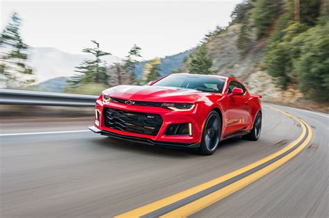 Chevrolet Camaro Zl1 2017 Supera Las 200 Mph Motor Trend En Español