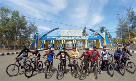 Ambal adalah sebuah kecamatan di kabupaten kebumen, provinsi jawa tengah, indonesia.kecamatan ambal terletak di sebelah tenggara kota kebumen. Kenapa Harus Pantai Suwuk Kebumen? Simak 6 Alasannya di ...