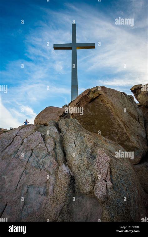 Cross And Large Boulders At Mount Rubidoux Park In Riverside