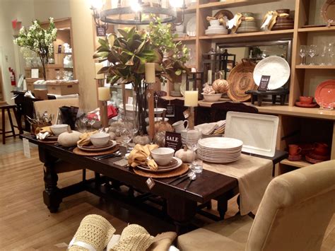 Wonderful, practical table runners are an affordable, decorative accent. Decor: Interesting Burlap Table Runner For Inspiring ...
