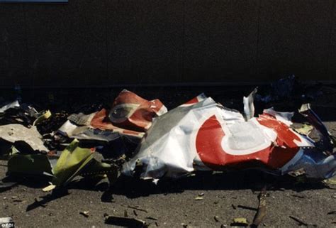Rare Images Show Aftermath Of 911 Terror Attacks Daily Mail Online