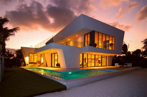 Top 5 Luxurious And Ultra Modern Homes In The World