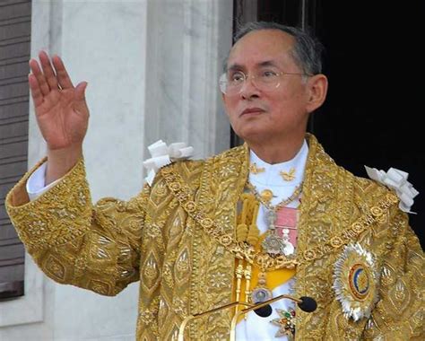 Quốc Vương Bhumibol Adulyadej Vị Thánh Sống Của Nhân Dân Thái Lan