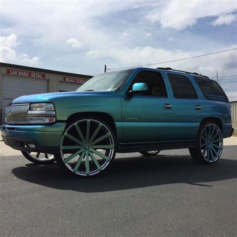 2001 Chevy Tahoe Lt Edition 30 Inch Wheels Big Rims Custom Wheels