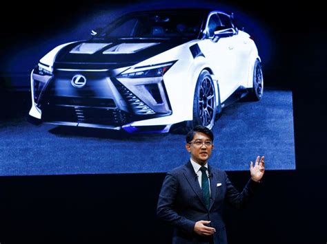 Regreso Al Futuro Toyota Apuesta Por Las Mejoras De Los Coches