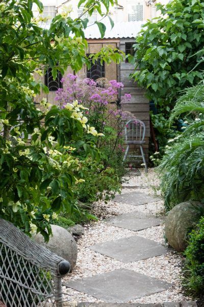 10 Small Garden Planting Ideas That Really Work The
