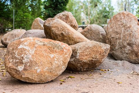 Natural Granite Boulders 500 1000mm Mysite