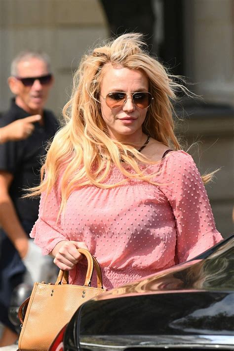 More than 4000 photos and all of them in uhq/hq! BRITNEY SPEARS Out and About in Paris 08/27/2018 - HawtCelebs
