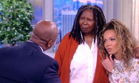 the view s whoopi goldberg tells audience to stop booing republican senator tim scott
